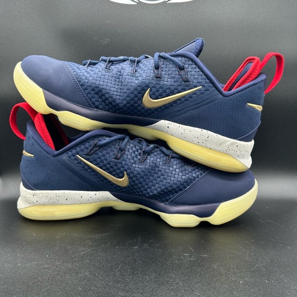 Nike LeBron 14 Low “Midnight Navy/Metallic Gold” - Picture 3 of 6